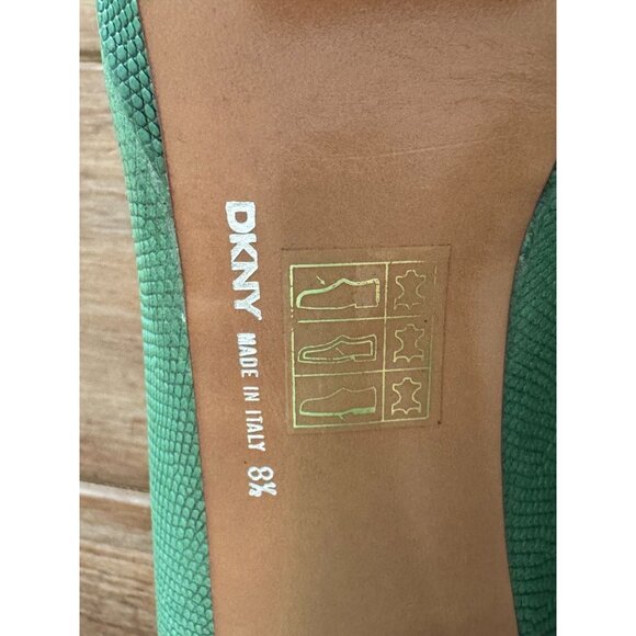 Vintage DKNY Artemisia Made in Italy Green Leather Bow Platform Pumps Size 8.5 - Picture 15 of 15